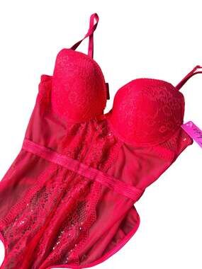 Black Fuchsia Red Lace and Mesh Underwire Bodysuit Teddy Size M